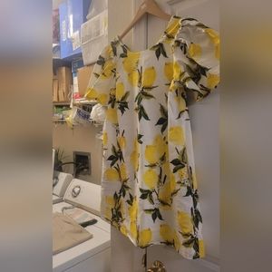 Six One Eight lemon design short sleeve dress.